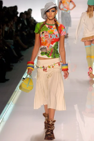 Look 37